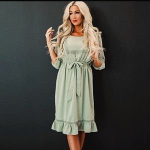 Kiara Dress l Dusty Sage l Small